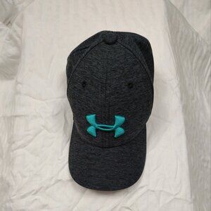 Under Armour fitted hat, Youth